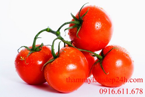Cà chua còn rất tốt cho làn da nhờ thành phần chứa vitamin A, B6 và C, đặc biệt là beta - coraten và lycopen