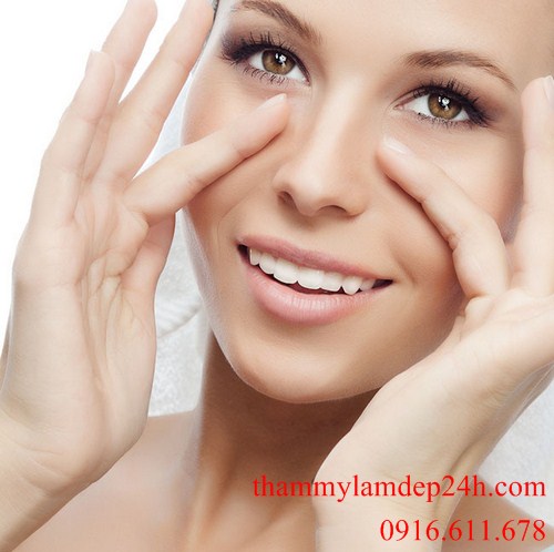Bạn cần phải thường xuyên masage da mặt giúp cho cơ mặt tránh bị lão hóa